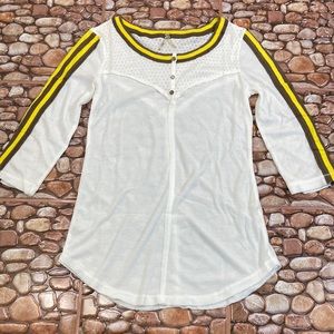 Gimmicks by BKE half sleeve blouse